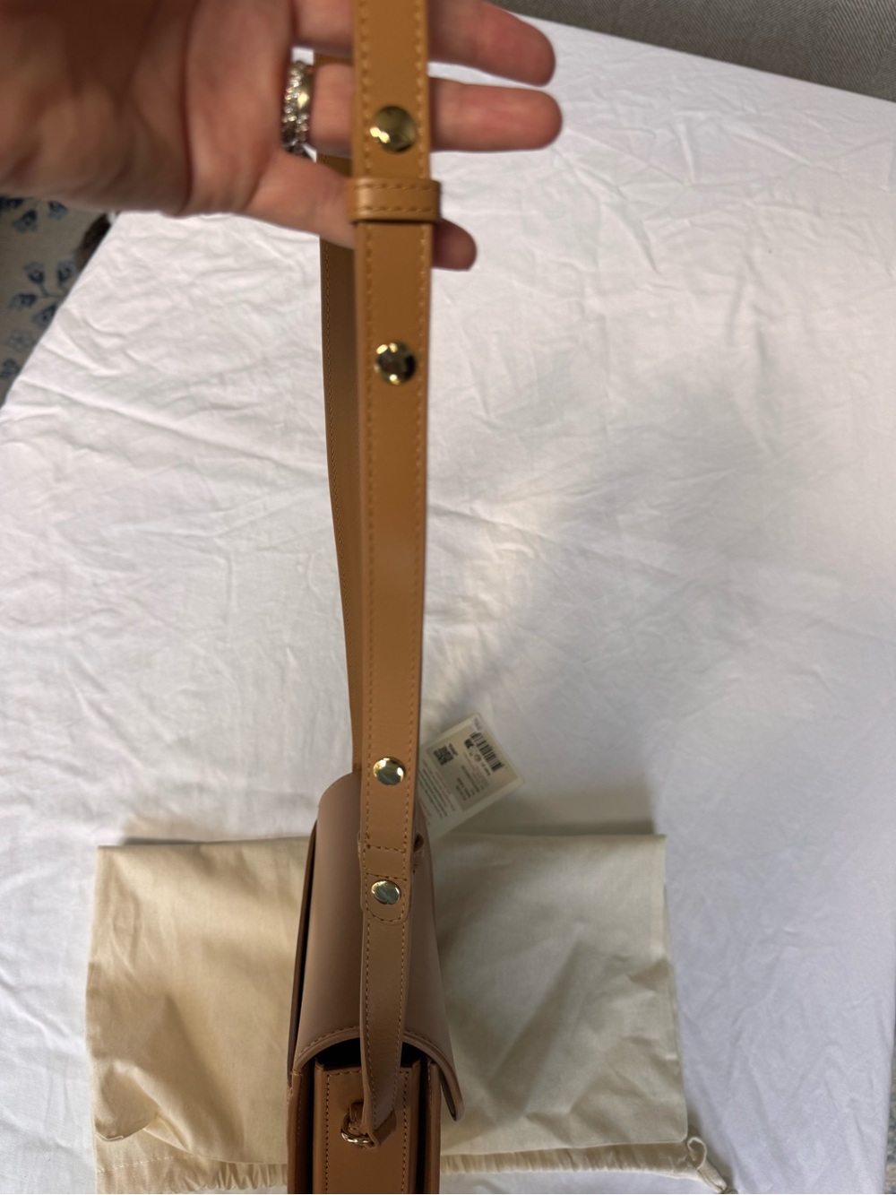 Sezane Claude Crossbody in Warm Tan with Gold Hardware - Picture 7 of 8
